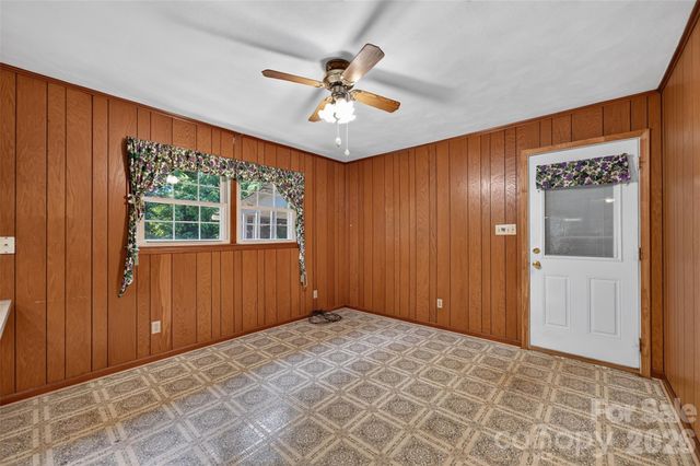632 Wildlife Access Road, Hickory, NC 28601