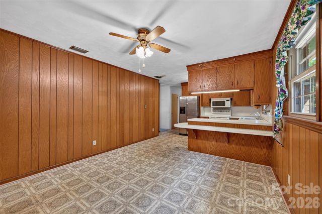 632 Wildlife Access Road, Hickory, NC 28601
