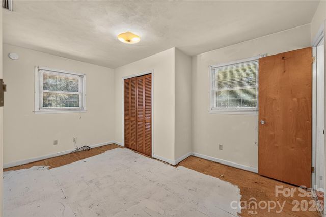 632 Wildlife Access Road, Hickory, NC 28601