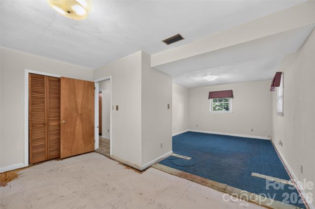 632 Wildlife Access Road, Hickory, NC 28601