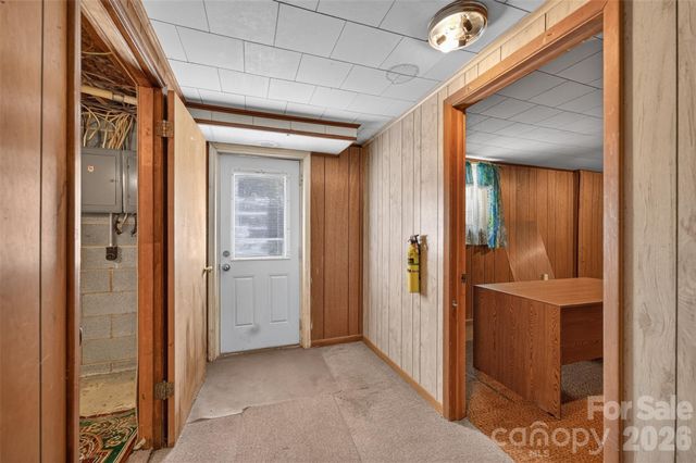 632 Wildlife Access Road, Hickory, NC 28601