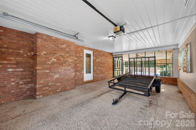 632 Wildlife Access Road, Hickory, NC 28601