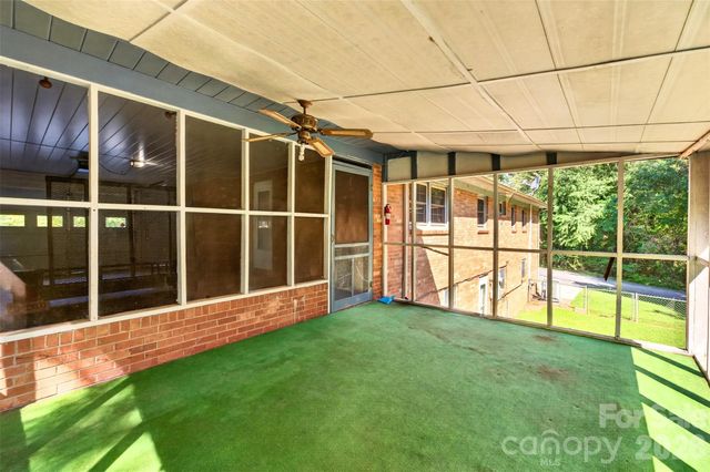 632 Wildlife Access Road, Hickory, NC 28601