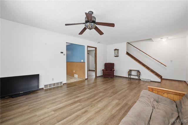 59 West Drullard Avenue, Lancaster, NY 14086