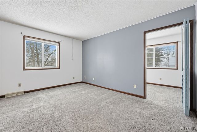 59 West Drullard Avenue, Lancaster, NY 14086