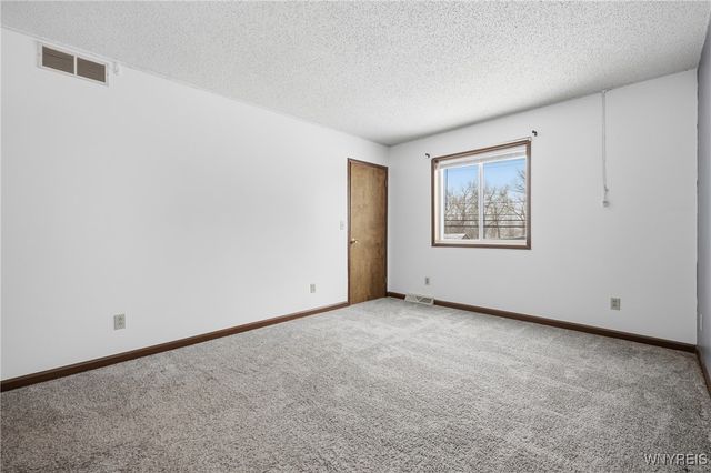 59 West Drullard Avenue, Lancaster, NY 14086