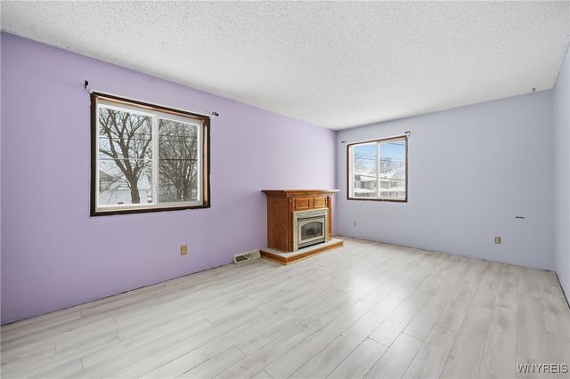 59 West Drullard Avenue, Lancaster, NY 14086