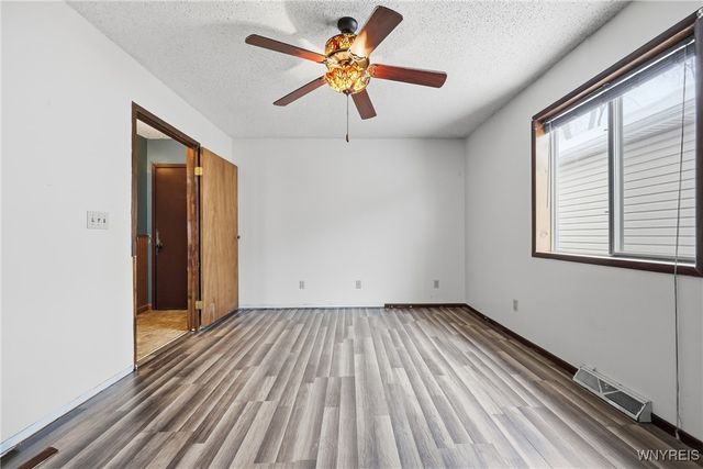 59 West Drullard Avenue, Lancaster, NY 14086