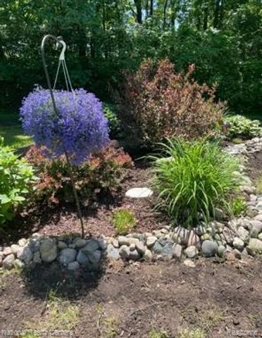 20650 Brest Road, Taylor, MI 48180