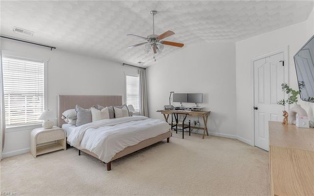 813 Bridges PL, Virginia Beach, VA 23464