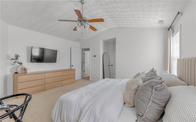 813 Bridges PL, Virginia Beach, VA 23464