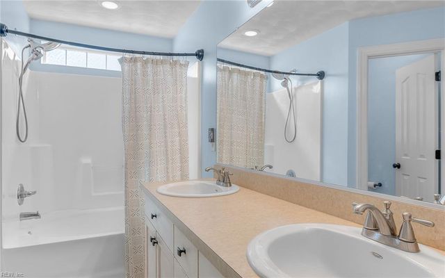 813 Bridges PL, Virginia Beach, VA 23464