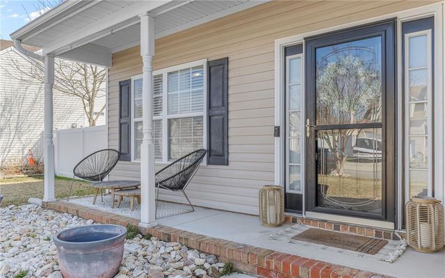 813 Bridges PL, Virginia Beach, VA 23464