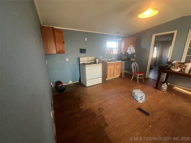 40014 E County Road 1280, Stigler, OK 74462