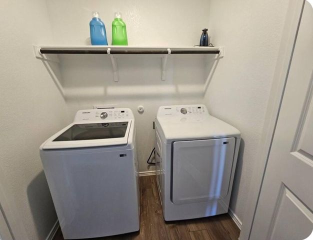 215 Canley LOOP, Hutto, TX 78634