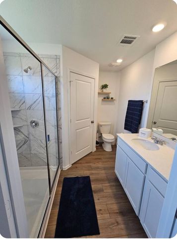 215 Canley LOOP, Hutto, TX 78634