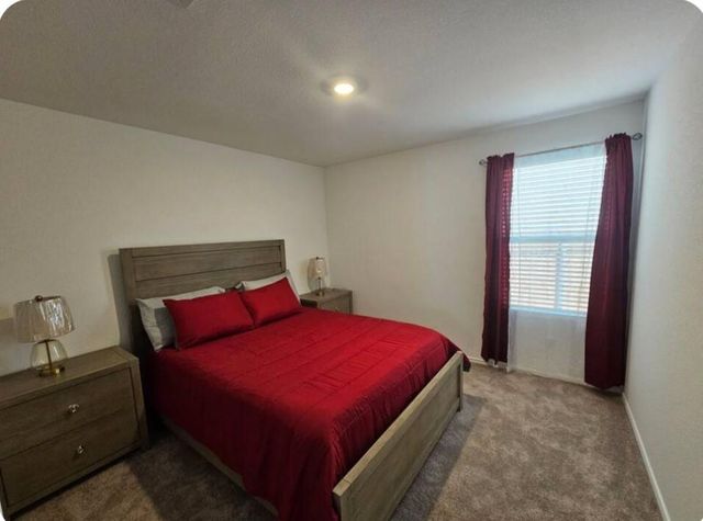 215 Canley LOOP, Hutto, TX 78634