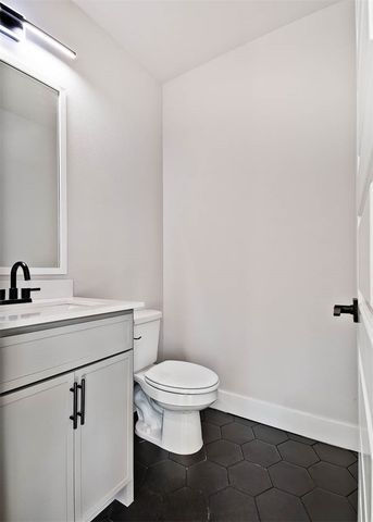 6 Findhorn Lane, Bella Vista, AR 72715