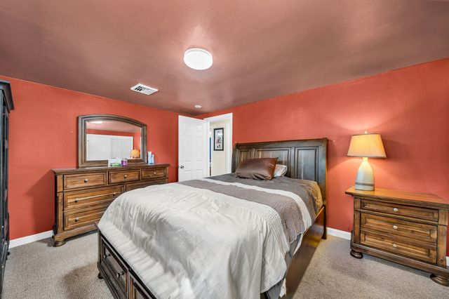 70 River Rd, Andover, MA 01810