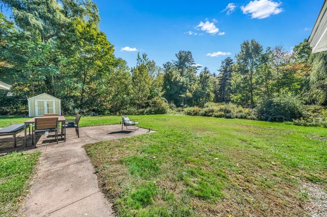 70 River Rd, Andover, MA 01810
