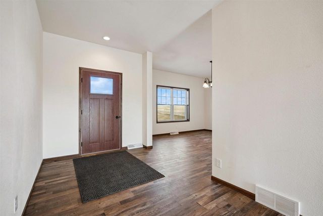 1095 Walnut Dell Road, Platteville, WI 53818