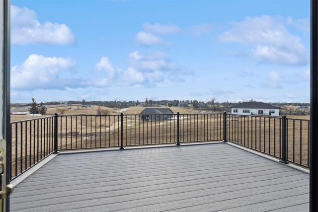 1095 Walnut Dell Road, Platteville, WI 53818