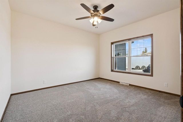 1095 Walnut Dell Road, Platteville, WI 53818