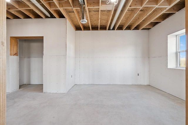 1095 Walnut Dell Road, Platteville, WI 53818