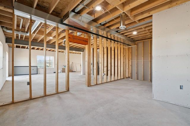 1095 Walnut Dell Road, Platteville, WI 53818