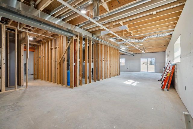 1095 Walnut Dell Road, Platteville, WI 53818