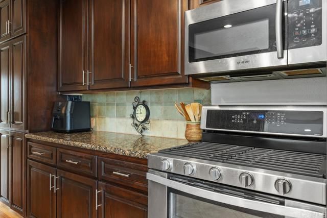 2725 Morning Glory Ln, Carlsbad, CA 92008