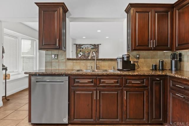 2725 Morning Glory Ln, Carlsbad, CA 92008