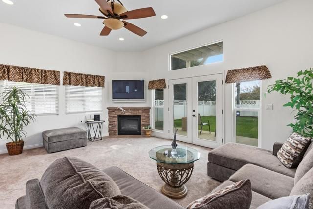 2725 Morning Glory Ln, Carlsbad, CA 92008