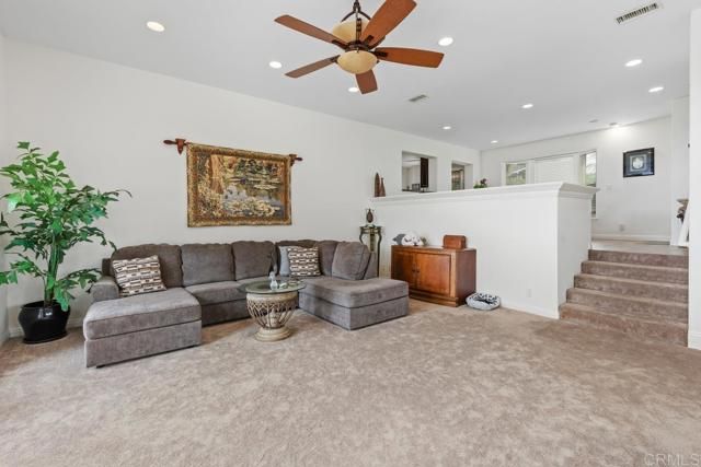 2725 Morning Glory Ln, Carlsbad, CA 92008