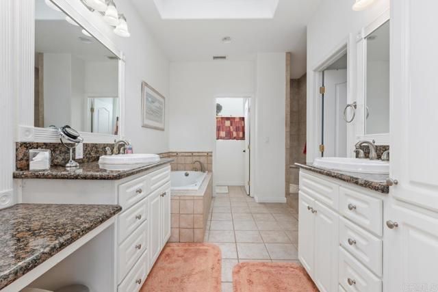 2725 Morning Glory Ln, Carlsbad, CA 92008