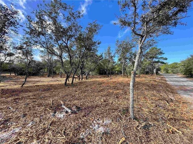 123 Kelly Lane, Gulf Shores, AL 36542