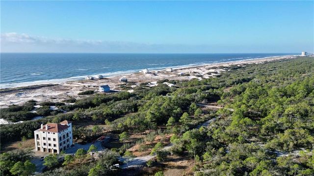123 Kelly Lane, Gulf Shores, AL 36542