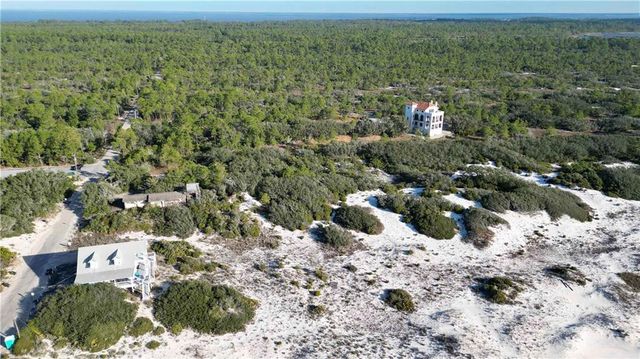 123 Kelly Lane, Gulf Shores, AL 36542