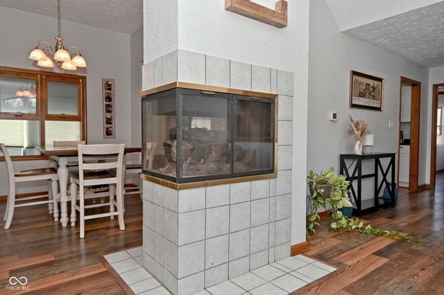 420 Jaynes Circle, Greenwood, IN 46142