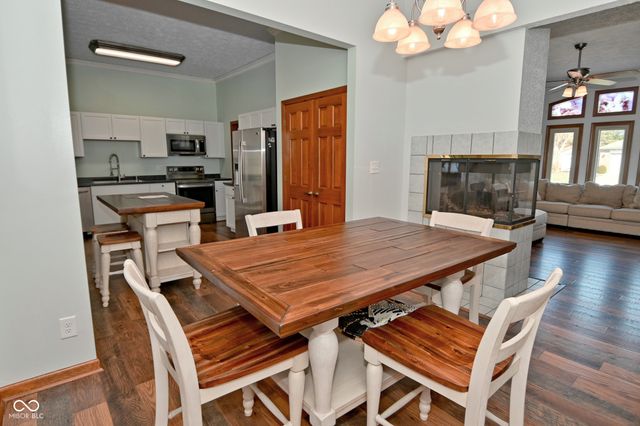 420 Jaynes Circle, Greenwood, IN 46142