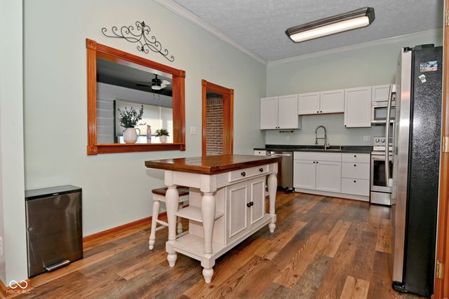 420 Jaynes Circle, Greenwood, IN 46142