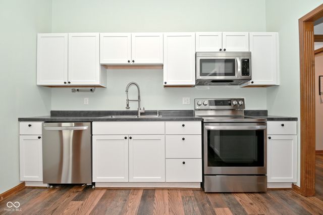 420 Jaynes Circle, Greenwood, IN 46142