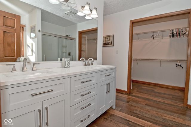 420 Jaynes Circle, Greenwood, IN 46142