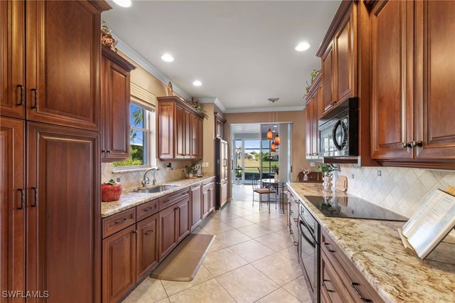 8583 Fairway Bend DR, Estero, FL 33967