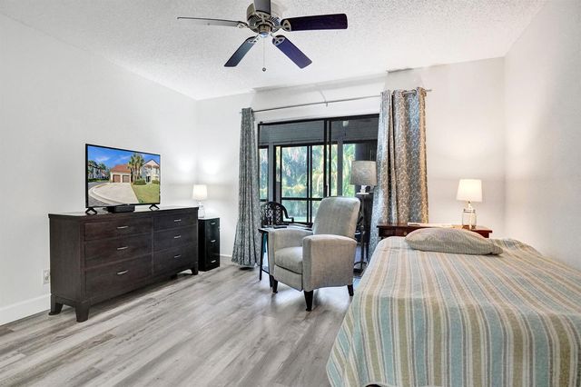 3068 Lucerne Park Drive, Greenacres, FL 33467
