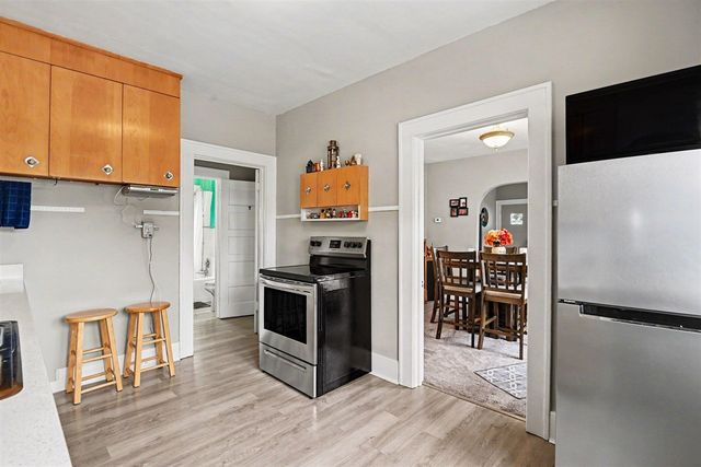 1448 Columbus Avenue, Grand Haven, MI 49417