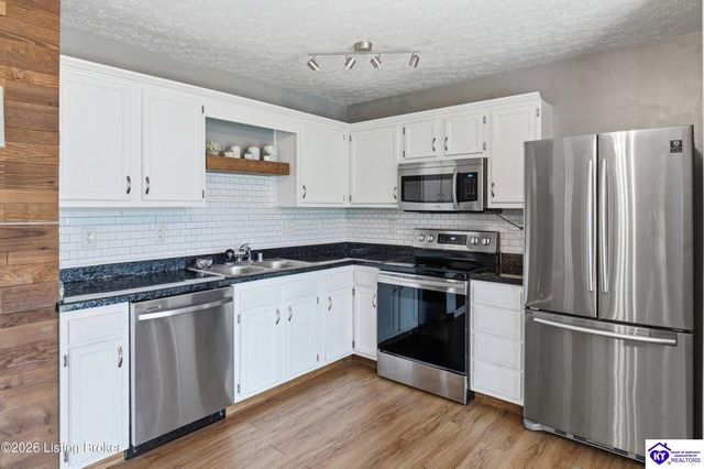 219 Joshua Court, Shepherdsville, KY 40165