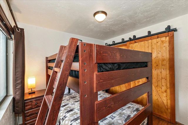 861 Thrush 62, Big Bear, CA 92315