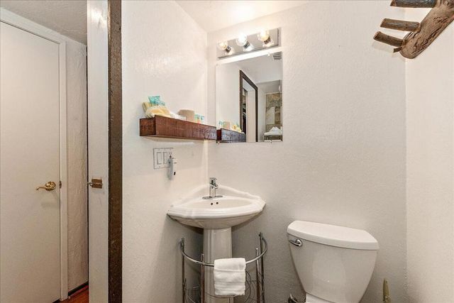 861 Thrush 62, Big Bear, CA 92315