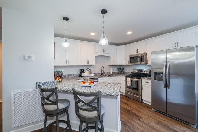 200 Pine Avenue, Morrison, TN 37357